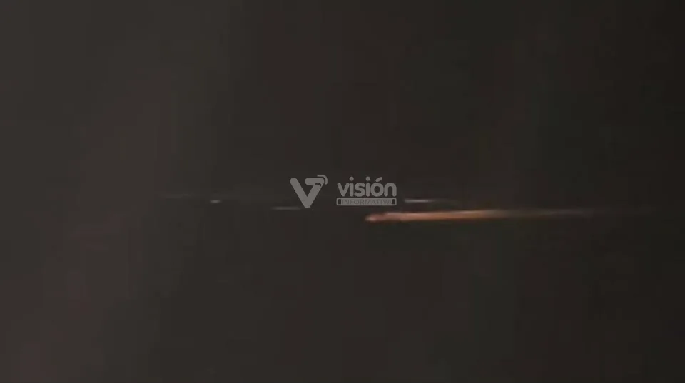 Luces no identificadas en el cielo de Nasca causan asombro entre los pobladores, quienes esperan un reporte oficial de las autoridades.