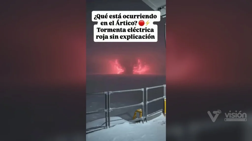 😱⚡ ¿QUÉ ESTÁ PASANDO EN MEDIO DEL HIELO? Unas impactantes imágenes grabadas desde un barco en aguas polares muestran extraños destellos rojizos y una intensa actividad eléctrica en medio de la nieve. 🌨️🔴 El fenómeno parece sacado de una película y ya genera todo tipo de teorías en redes. ¿Estamos fr