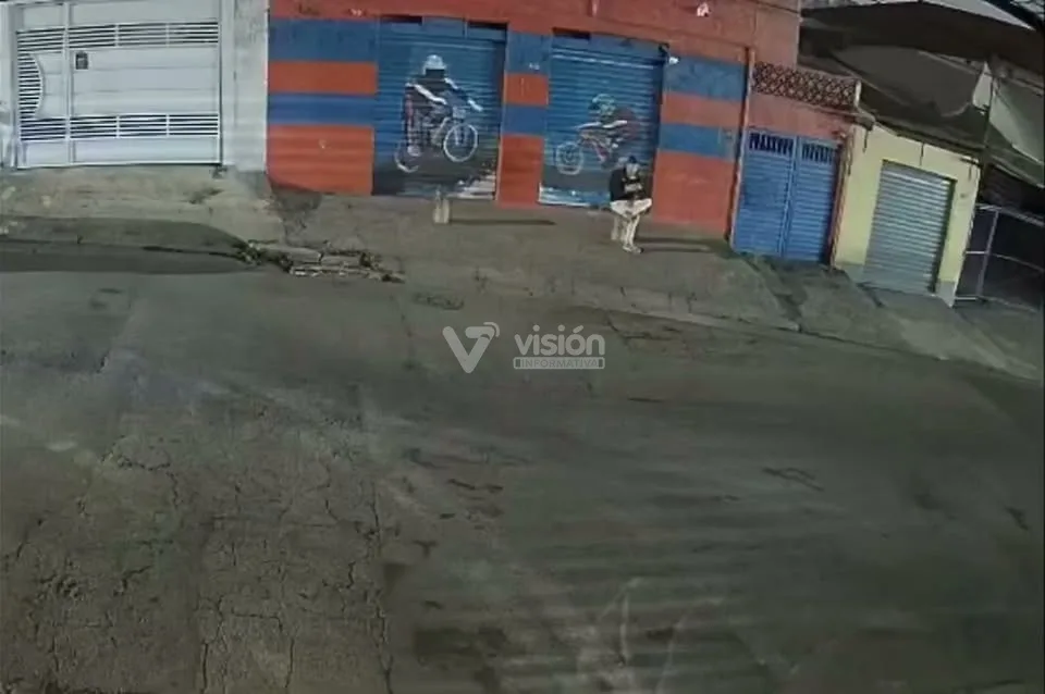 Tras haber sido víctima de un robo anterior, un ciudadano armado abatió a un presunto delincuente que intentó asaltarlo.