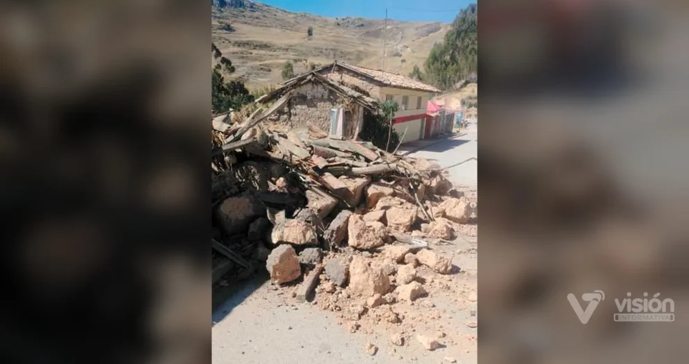 Viviendas colapsan y deslizamientos bloquean vías tras último sismo de magnitud 5.0 en Junín