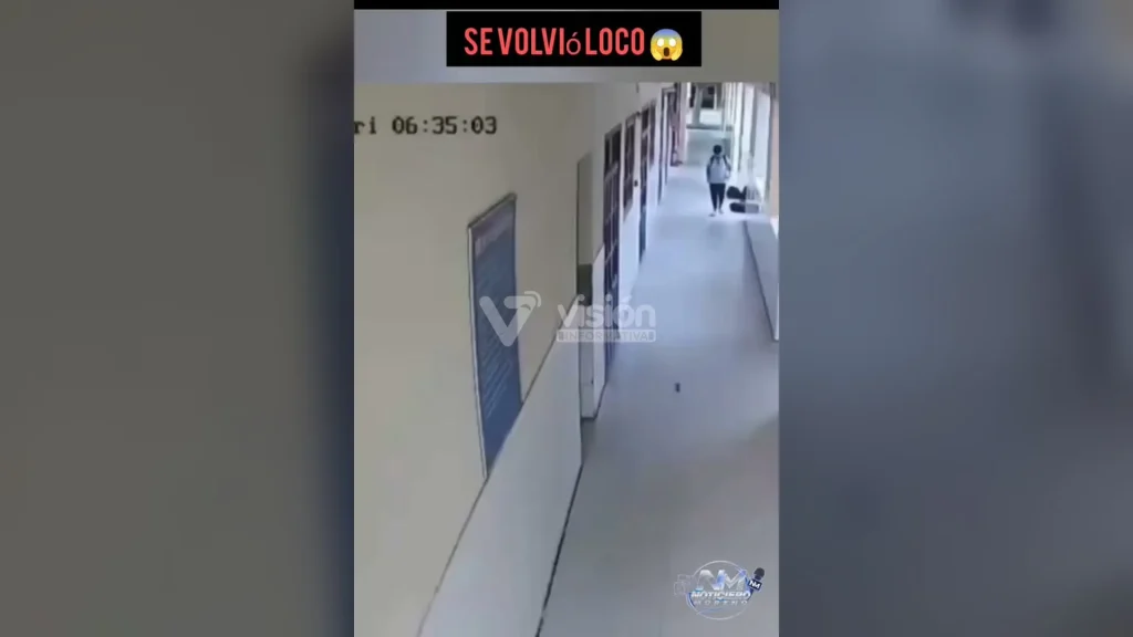 En un colegio de Vietnam, un estudiante 4tac0 a sus compañeros con 4rm4 blanca y provocó la intervención policial.