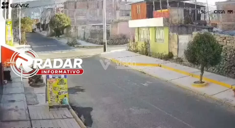 Estudiante de Enfermería pierde la vida en un choque captado por cámaras de seguridad que analizan la Policía y la Fiscalía.