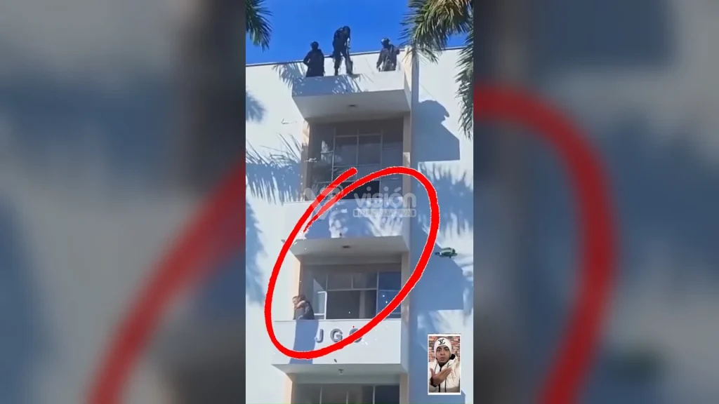 Fuerzas especiales ejecutan entrenamiento táctico de rescate de rehenes y neutralización de criminales sin usar fuerza letal.